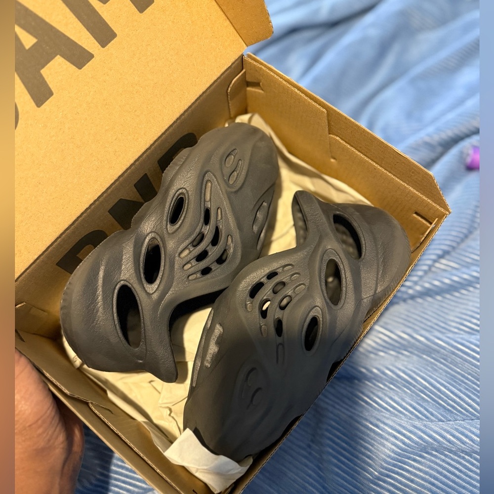 Kid Unisex Foam Runner